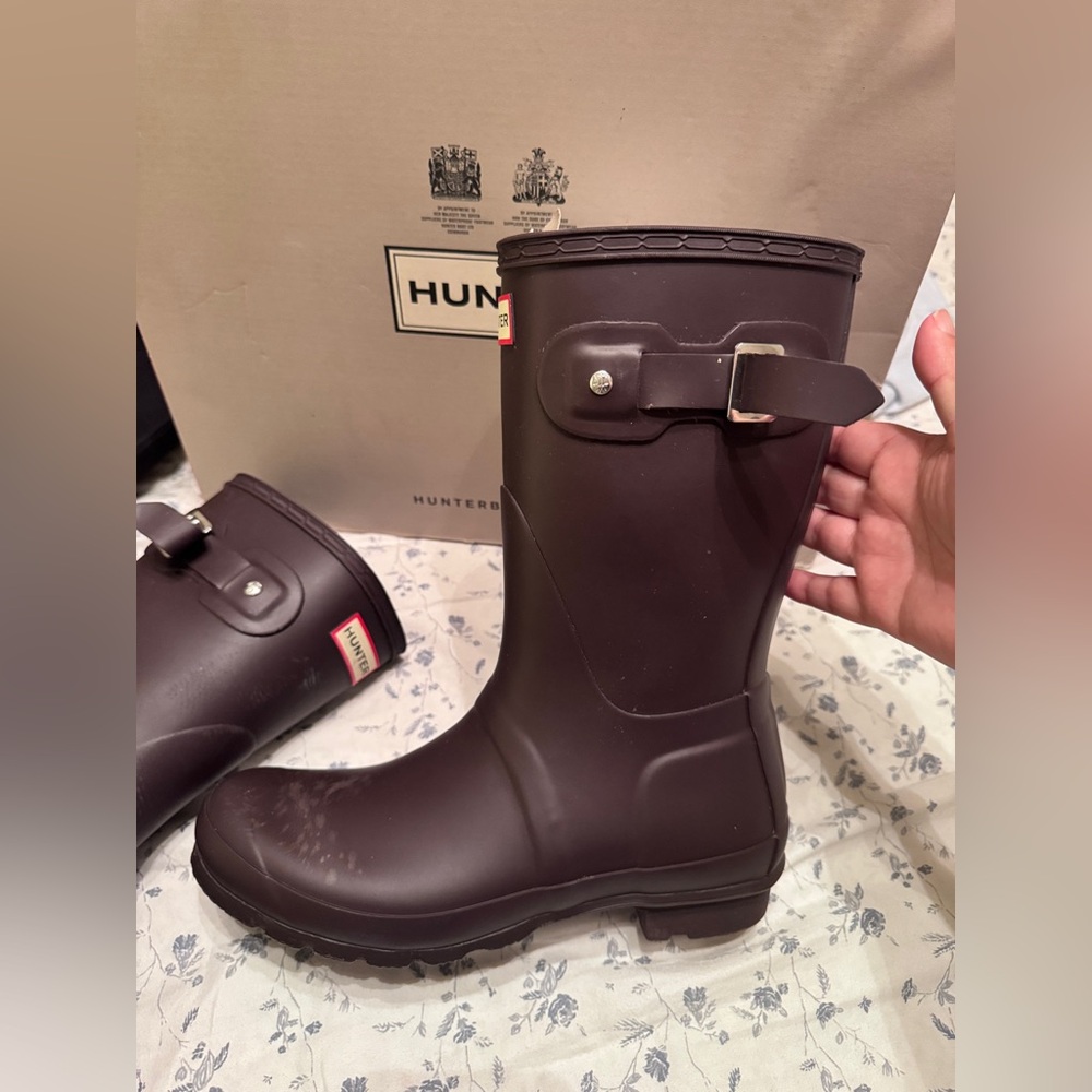 Hunter Dark Purple with Logo